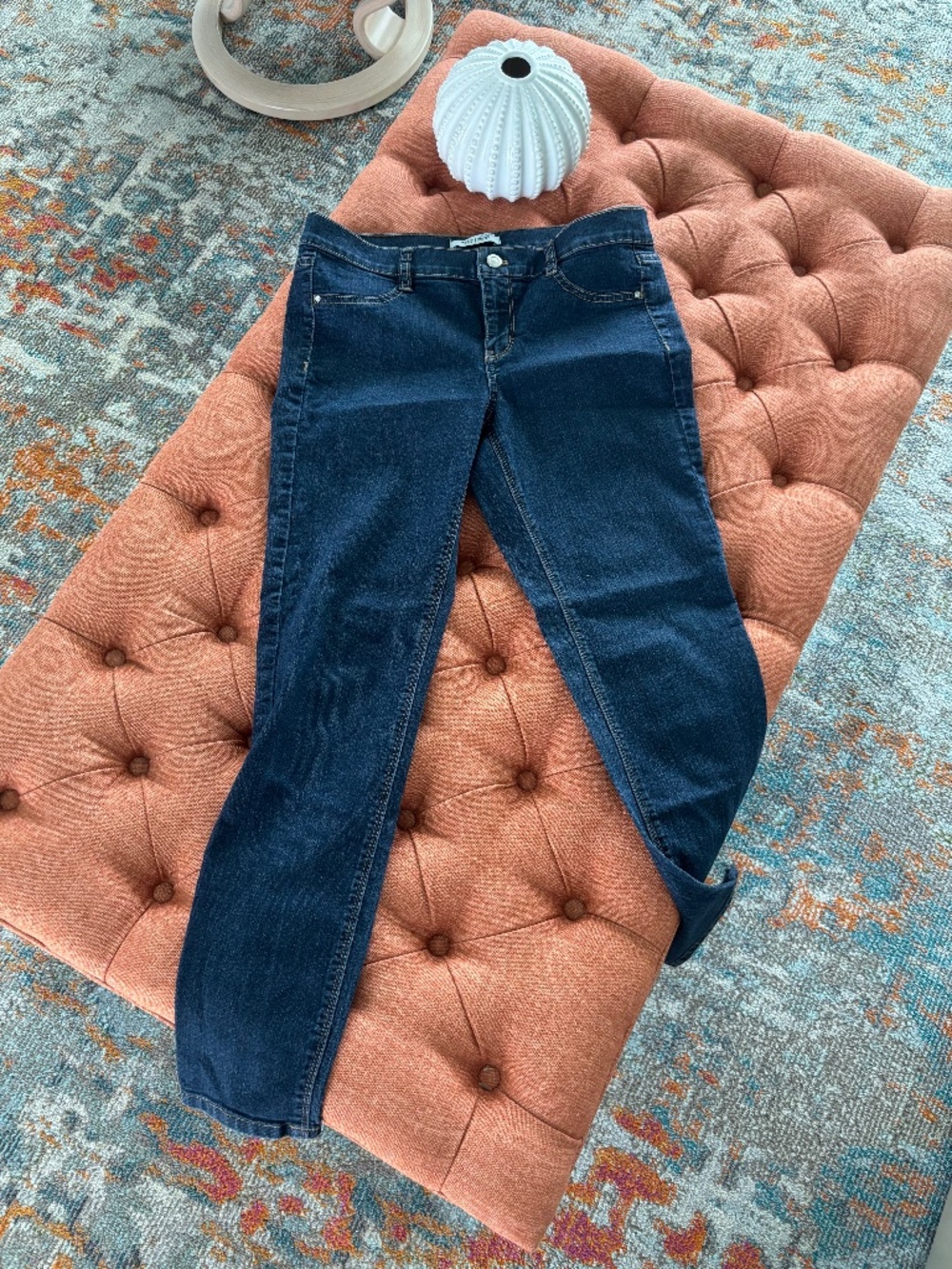WHBM Straight Leg Lightweight Jeans Sz M